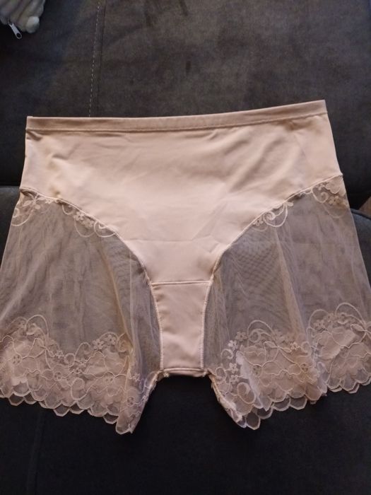 Bielizna modelująca L