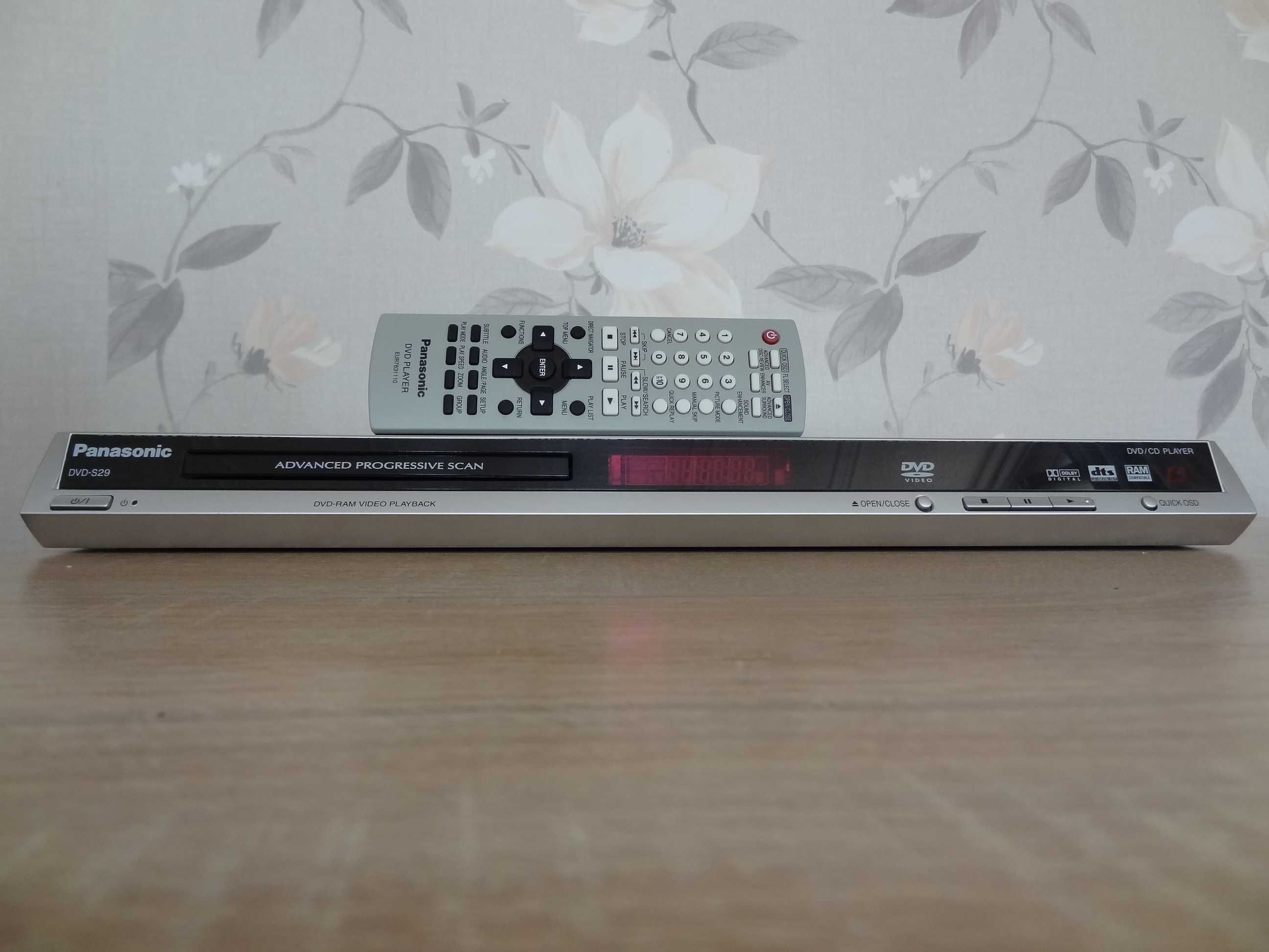 Odtwarzacz Panasonic DVD-S29 Stan BDB Pilot