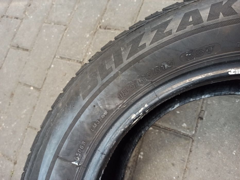 2 opony zimowe Bridgestone 185/65 15  6,5mm.