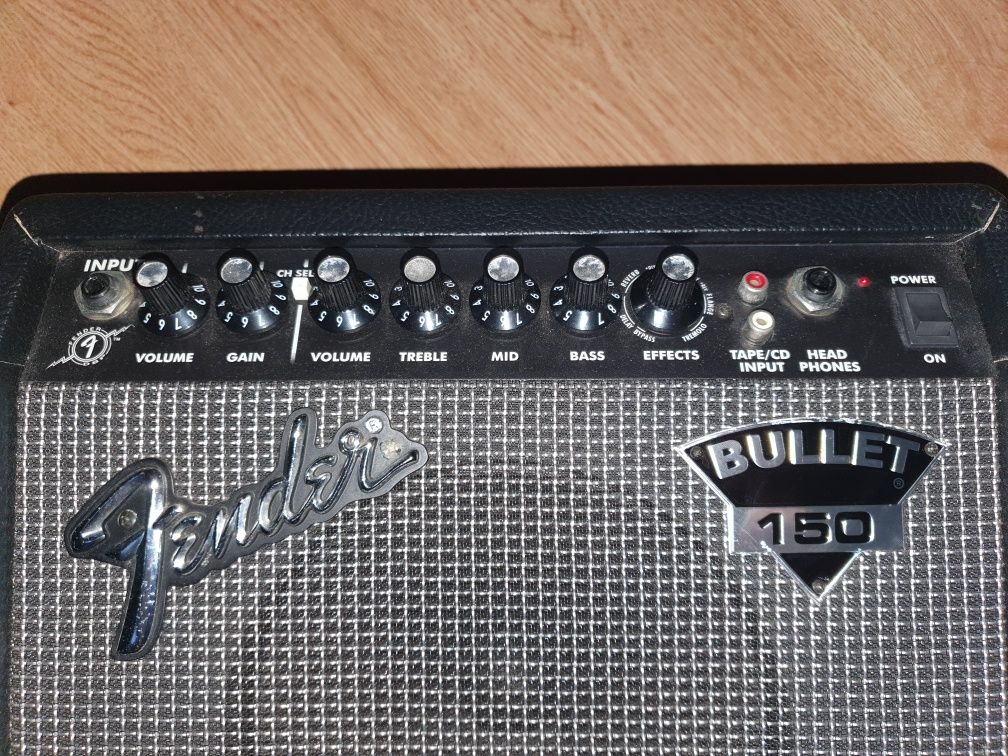 Amplificador Fender Bullet 150