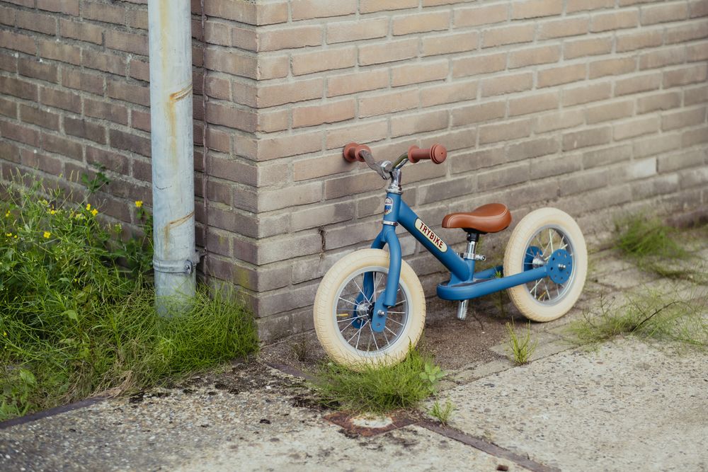 Pierwszy rower biegowy balansujący dziecięcy niebieski Trybike