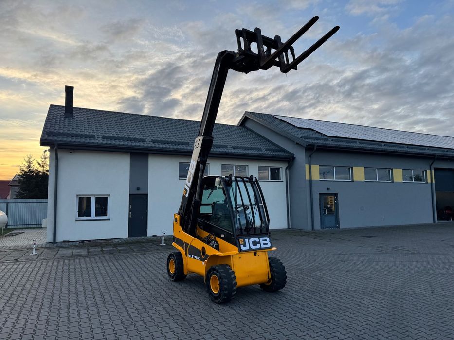 JCB TLT 30D  JCB Teletruck TLT 30D 4x4