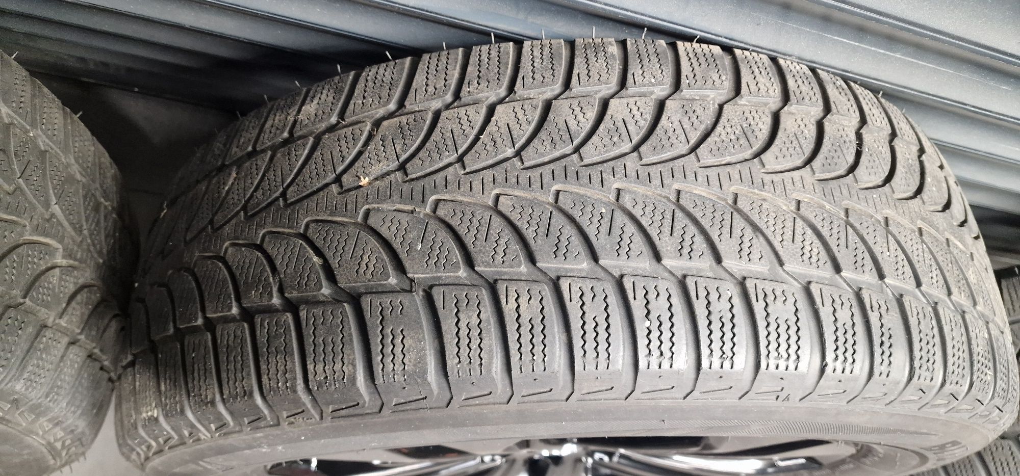 Koła  Toyota RAV4 HYBRID 225/60 R18 Cali