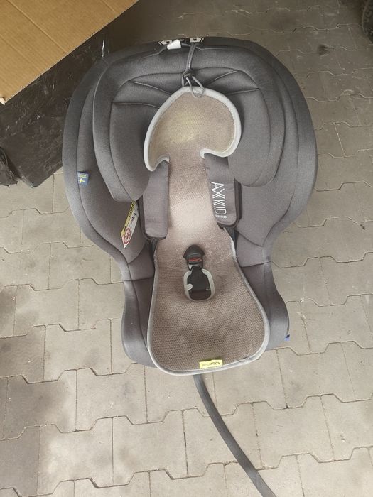 Fotelik samochodowy axiid mini kid