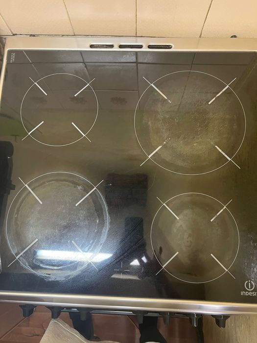 Fogão elétrico”Indesit