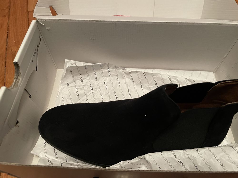 Botas pretas camurça - 65€
