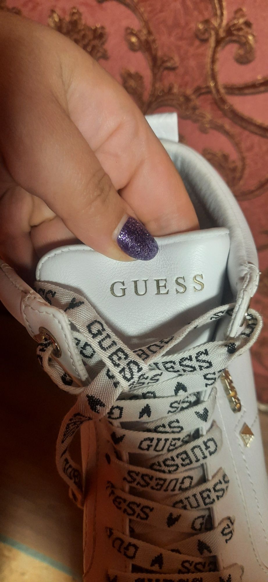 Guess кожаные кеды кроссовки оригинал.