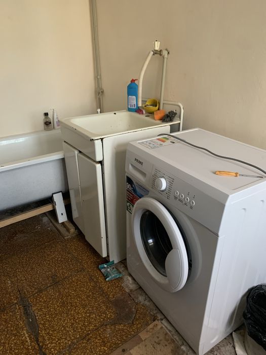 Продам в центре две комнаты в комуне