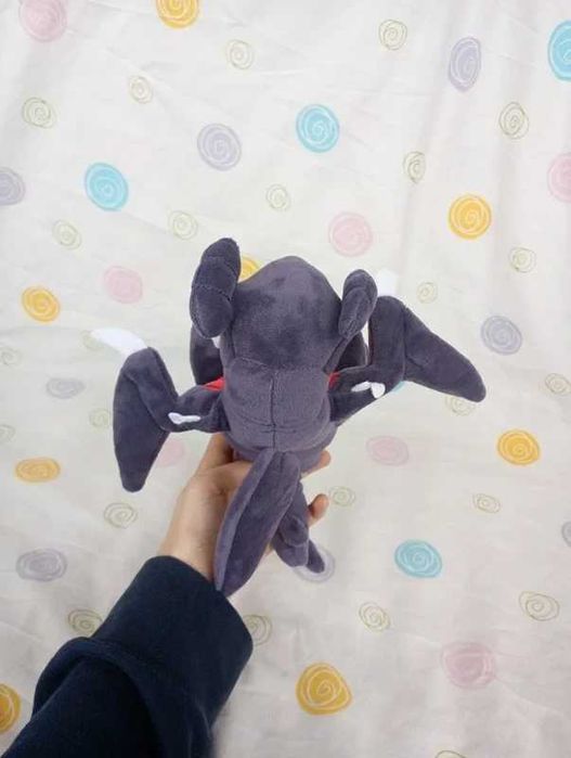Pokémon peluche garchomp