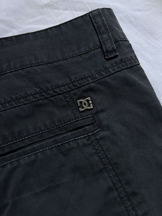 Довгі чорні шорти DC