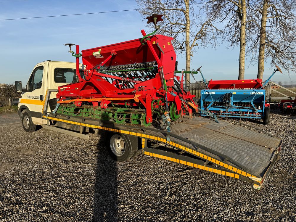 usługi transportowe auto laweta autolaweta pomoc drogowa