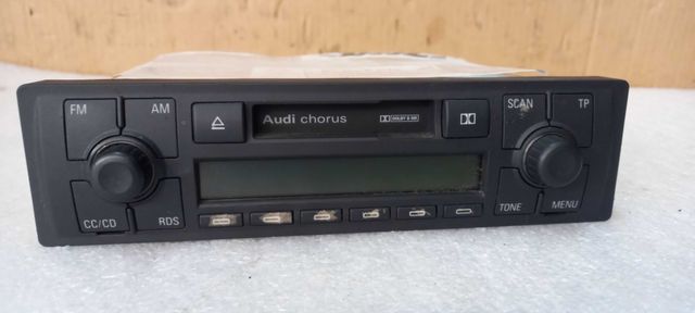 Radio Audi A2 CHORUS -152A + kod