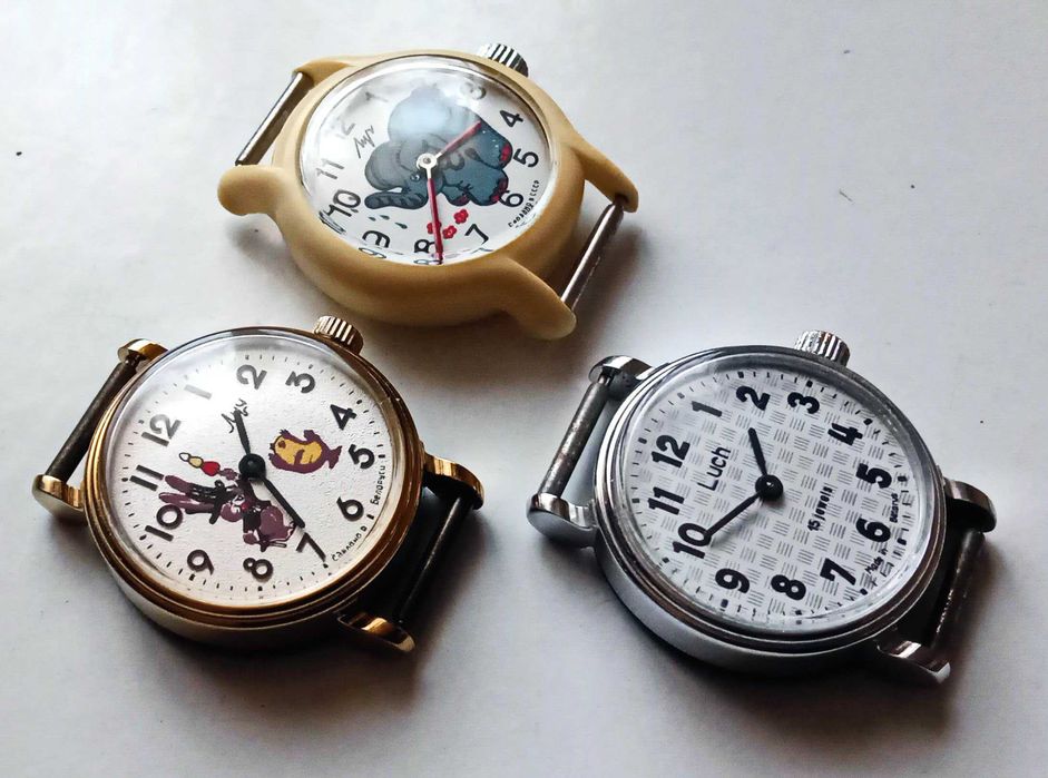 Часы детские механические ЛУЧ СССР цыпленок и заяц, слоненок