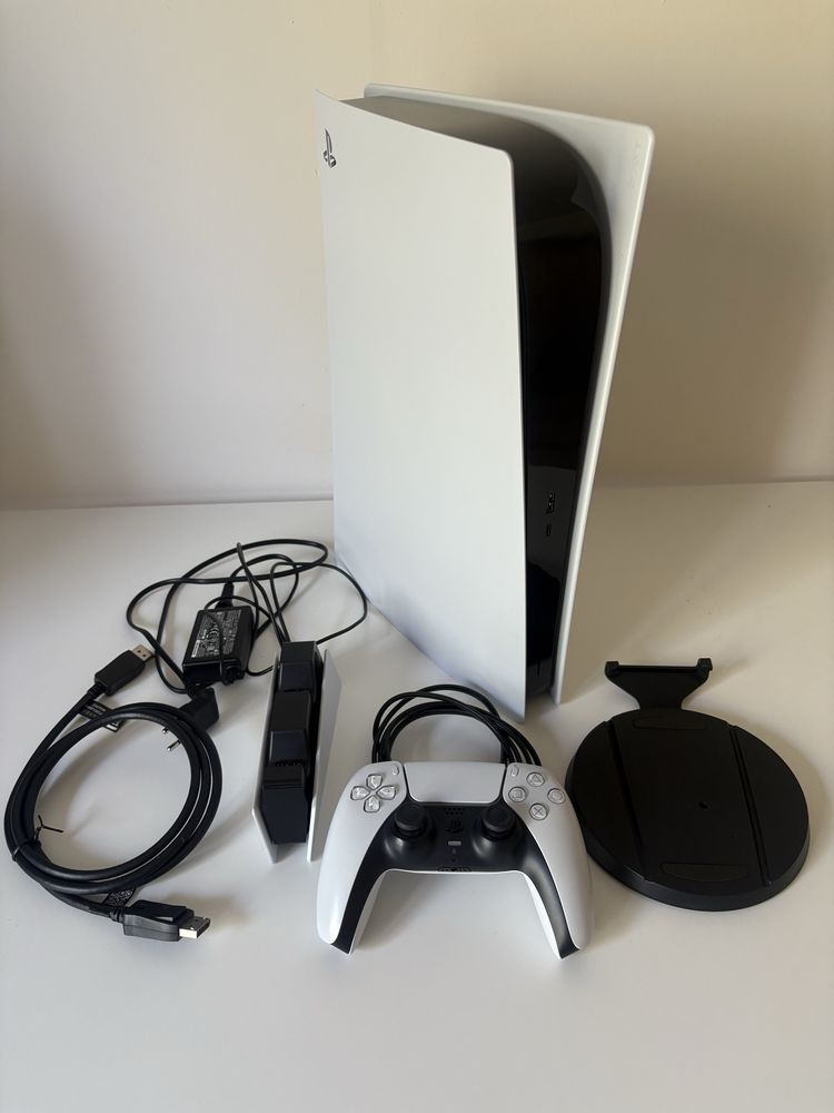 Zestaw PlayStation 5 Digital + pad + stacja dokująca Gotowy do gry!