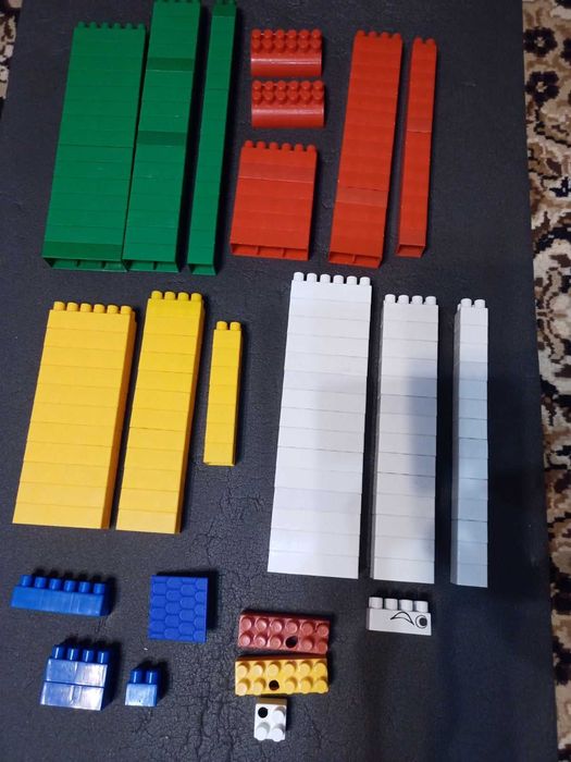 Набір великих пластикових конструкторів (аналог LEGO Duplo)