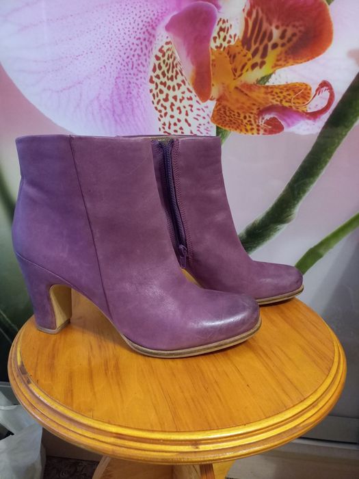 Продам женские ботинки ессо 39 в хорошем состоянии