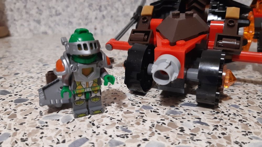 Lego Nexo Knights 70313 Moltor's Lava Smasher(Оригинал)