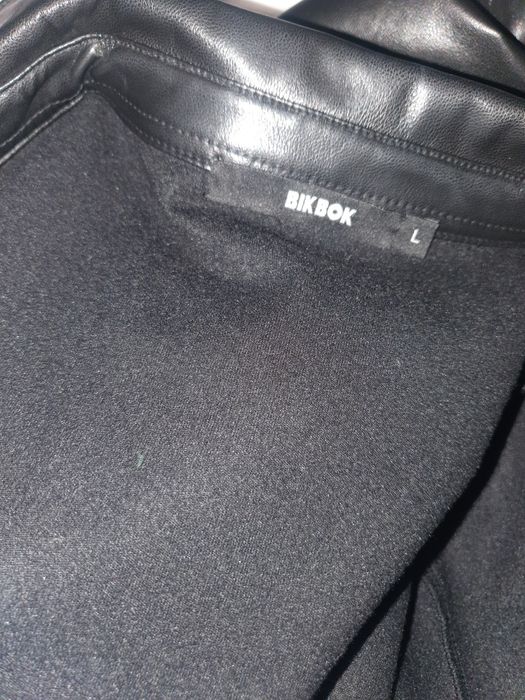 Nowa długa czarna sukienka oversize skórzana zapinana guziki Bik Bok L