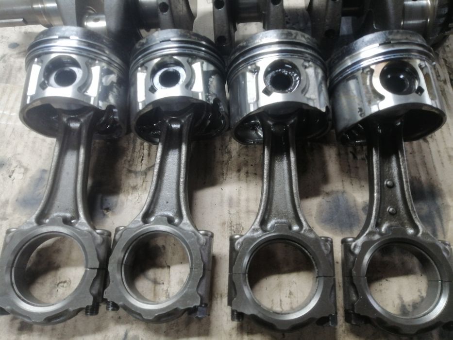 Коленвал шатуни поршня 1.7CDTI Isuzu Opel Corsa Combo Astra Zafira
