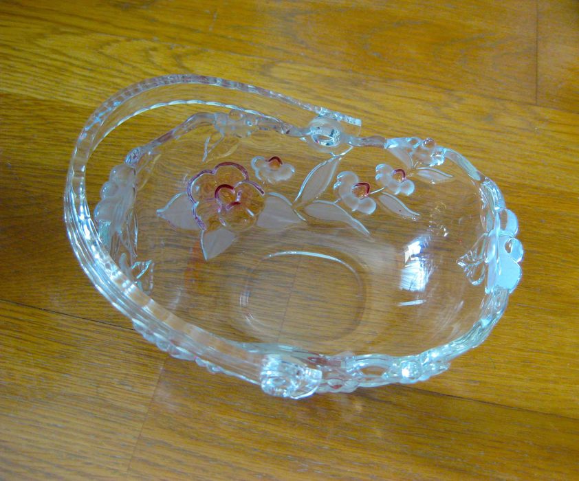 Cesta Original Walther Glass da Alemanha: Flores Rosa em Relevo