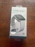 Smartwatch Fitbit Verso 2, nowy