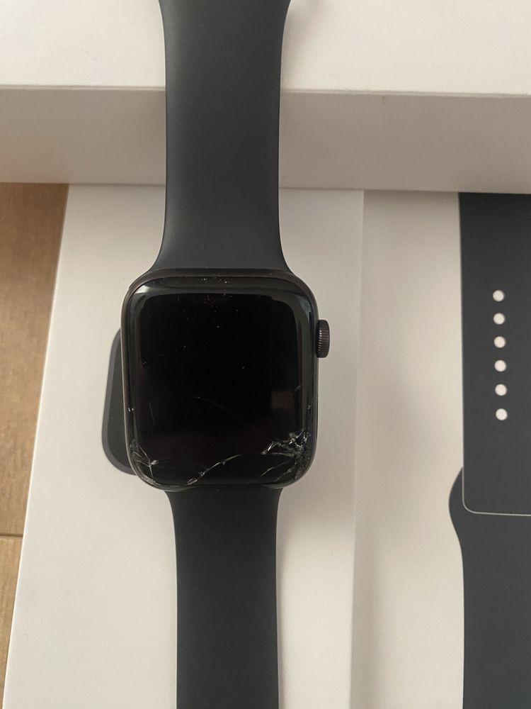Apple Watch SE 44