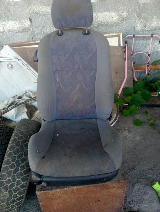 Продам сидіння розкладні до автомобіля НИВА