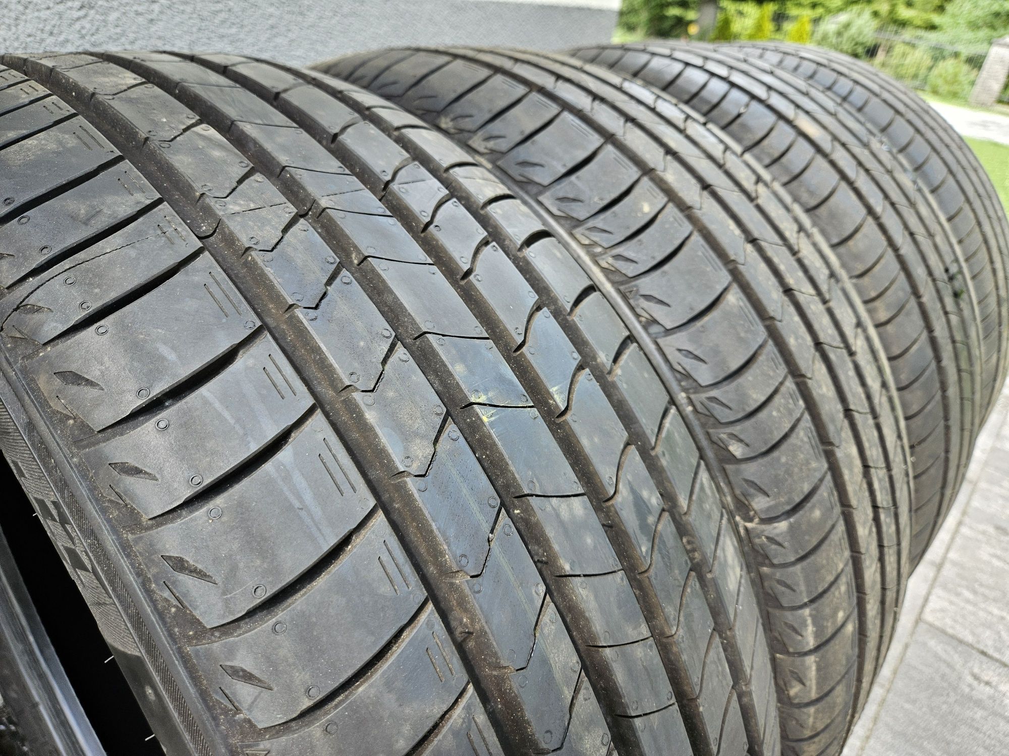 Opony 215/55/18 KUMHO Ecsta HS51  jak nowe po jednym sezonie