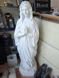 Rzeźba Matki boskiej Maryja z marmuru białego