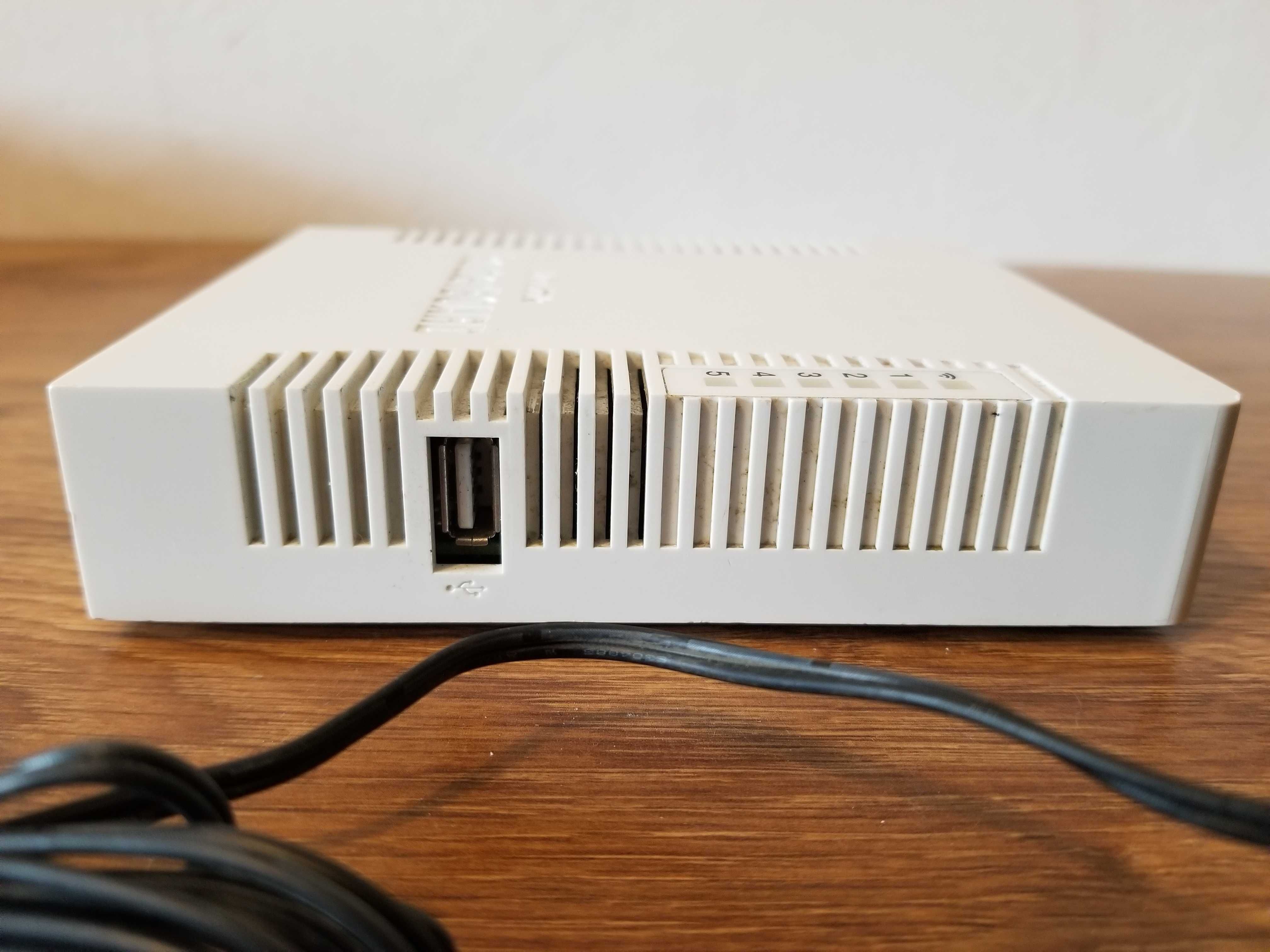 Маршрутизатор MikroTik RB951Ui-2HnD (Wifi роутер) 300mbps