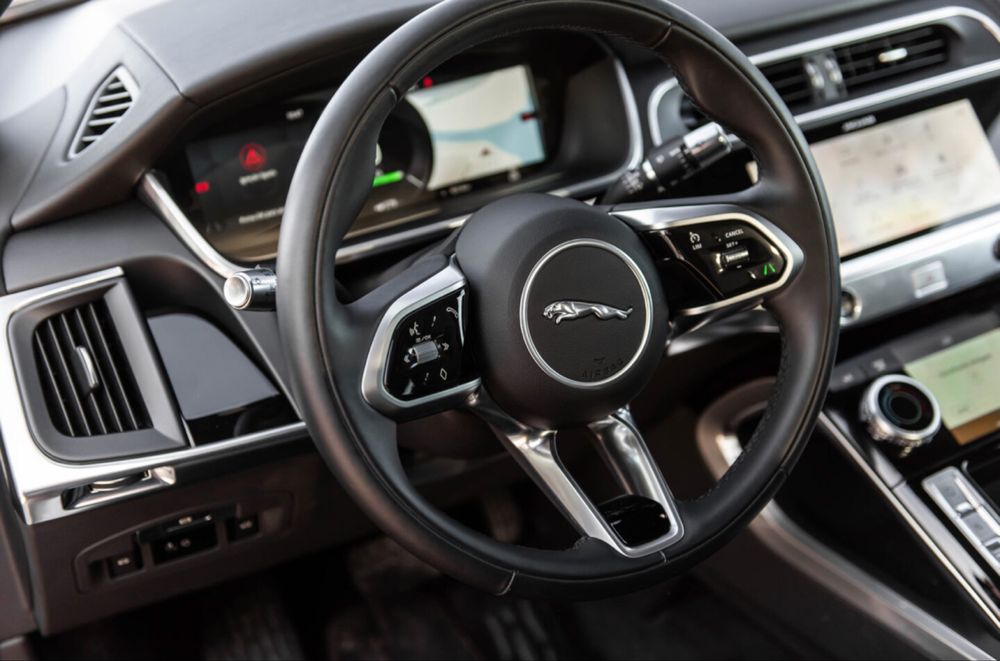 Jaguar I-Pace SE EV400 (Iva discriminado e dedutível)