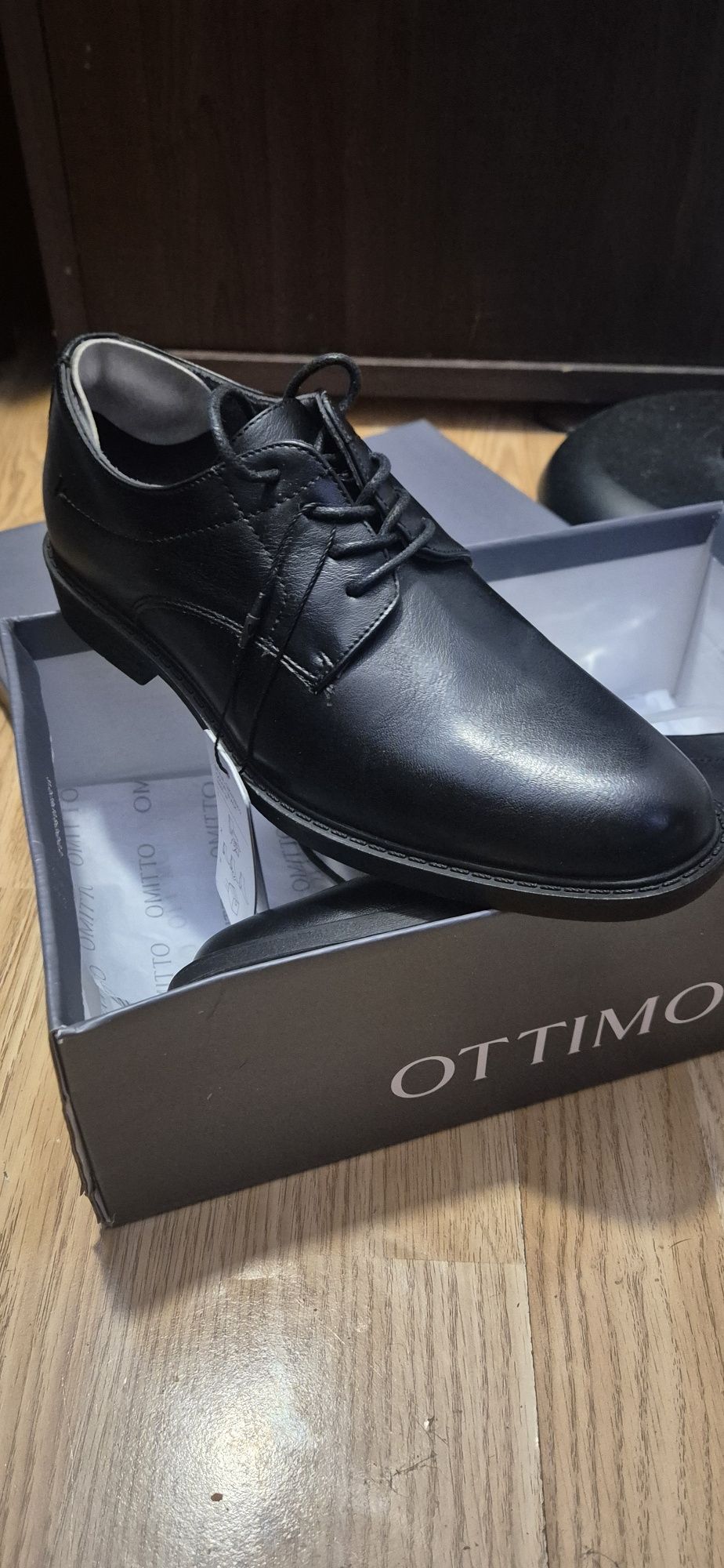 Eleganckie buty chłopięce w rozm. 37 czarne