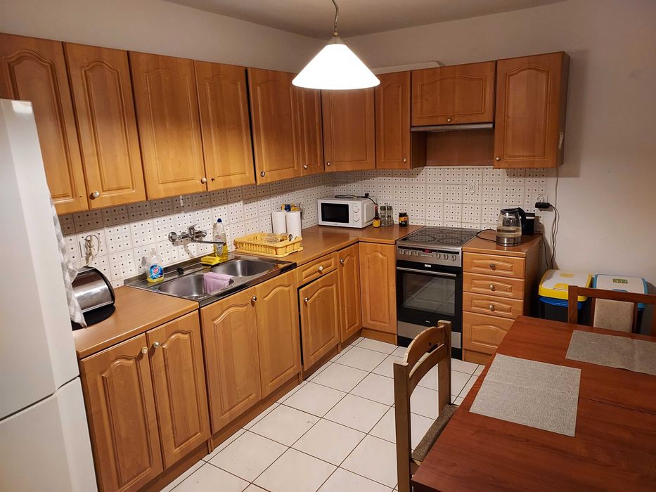 NOCLEGI KWATERY Pokoje do wynajęcia z łazienkami Tanio dla pracowników