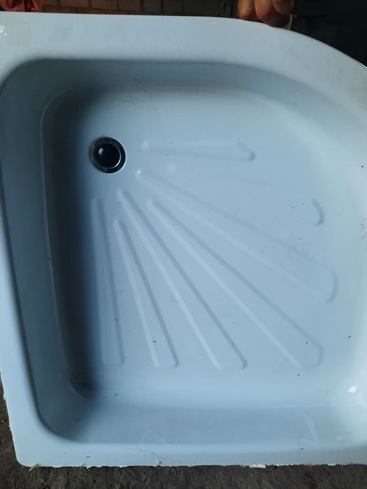 Піддон для душу новмй