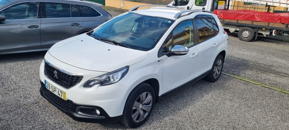 Peugeot 2008 PureTech 1.2 Active