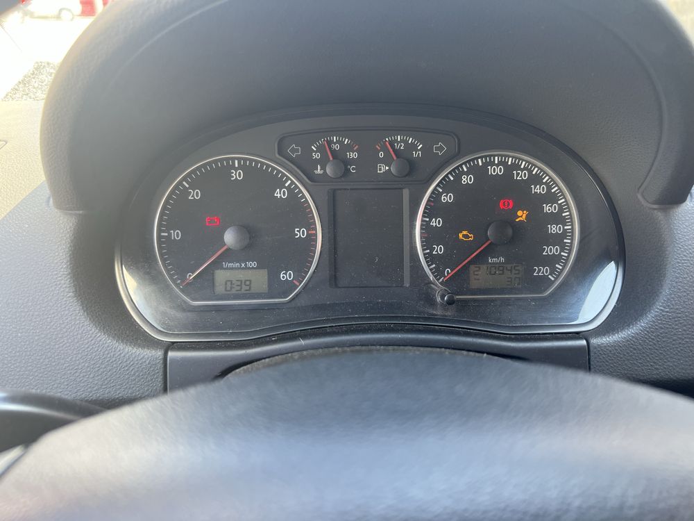 Vendo vw polo full extras