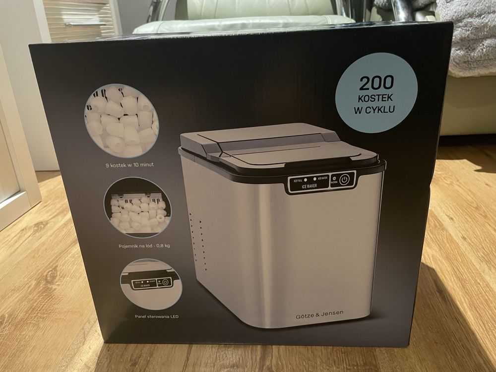 Kostkarka do lodu GÖTZE & JENSEN IM701X z pojemnikiem na 2.2 L.