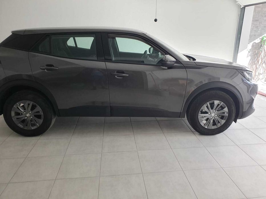 Vendo carro quase novo