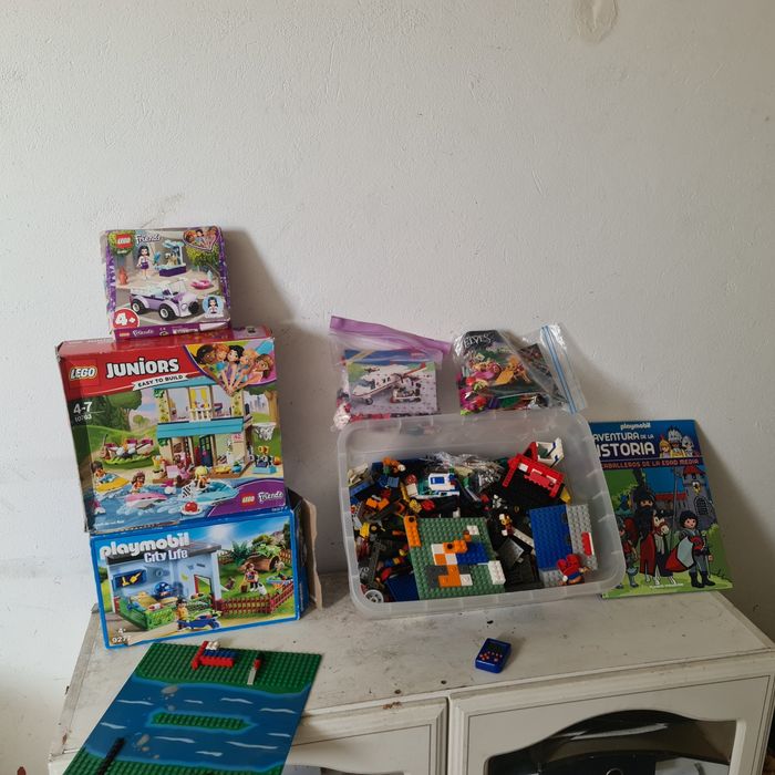 Lote de brinquedos legos bonecos marvel