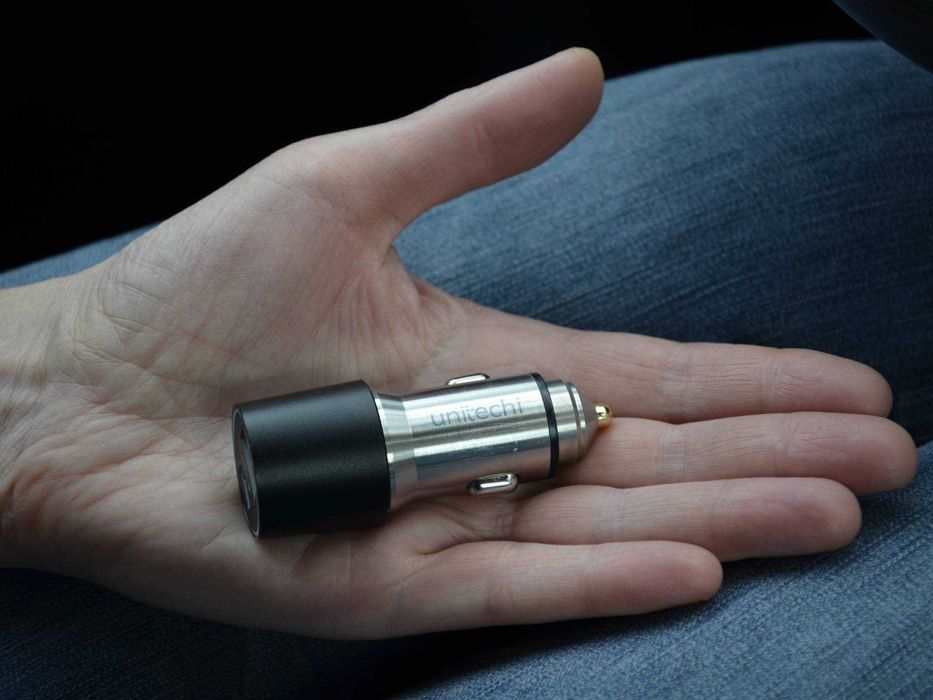 Автомобильное зарядное устройство USB C