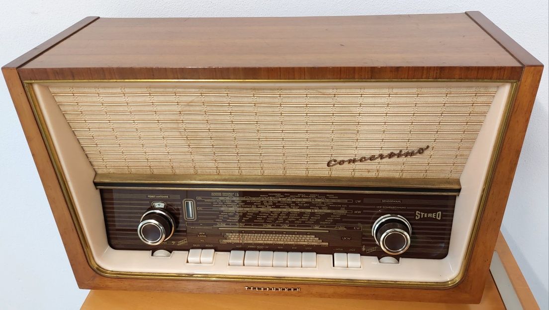 Rádio Telefunken Concertino 2093 Stereo