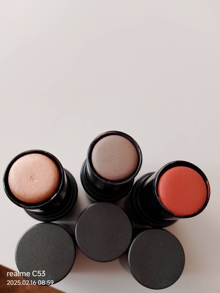 3 sticki do konturowania bronzer highlighter i róż