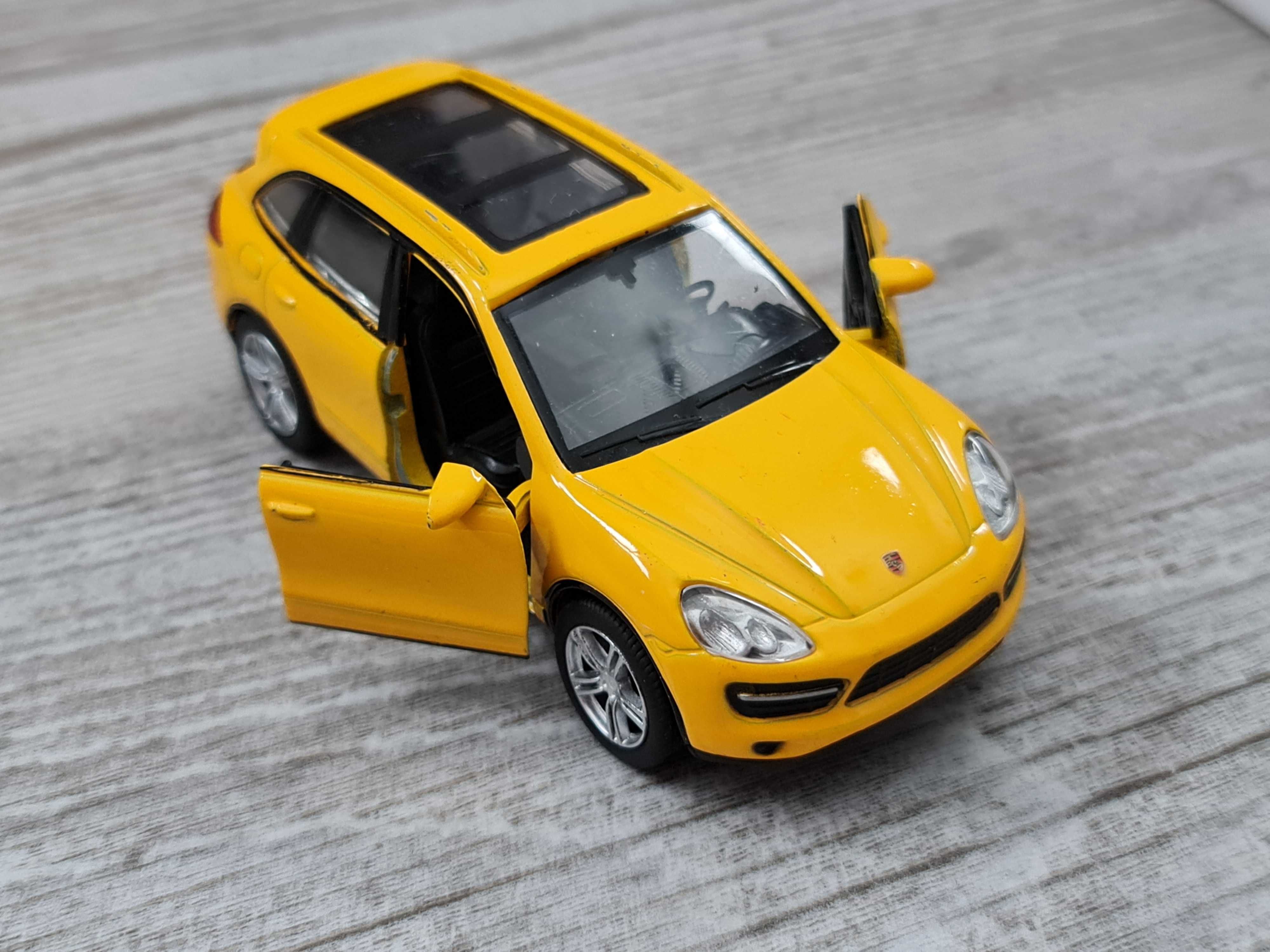 Model Pojazd Auto Porsche Cayenne II Turbo Auta Resorak , Autko 1/38