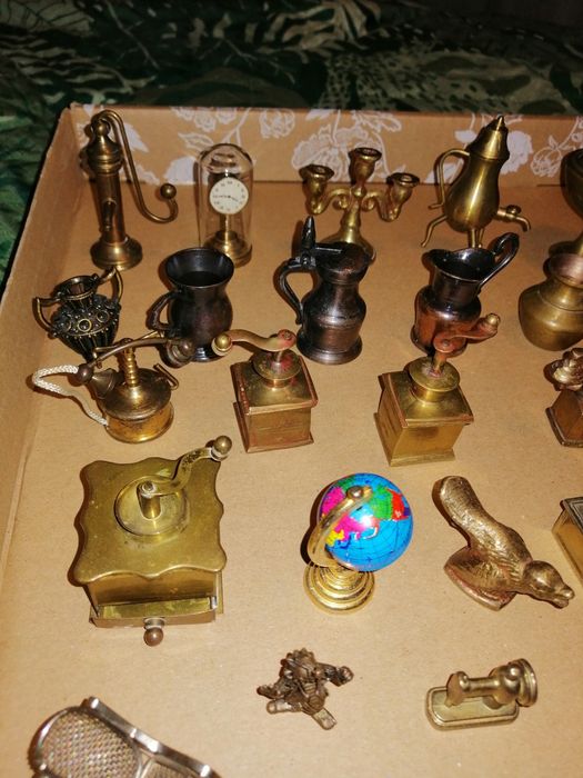 Mini figurki z mosiądzu inie tylko.