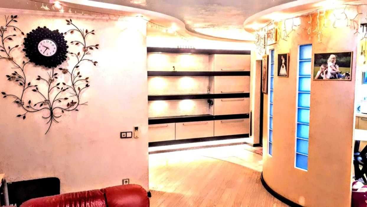 Здам 3-кімнатну квартиру на Любарського, 36