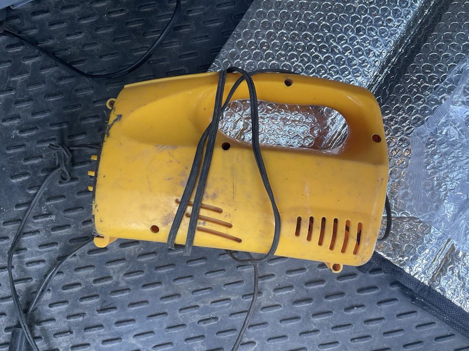 Пилесос автомобільний