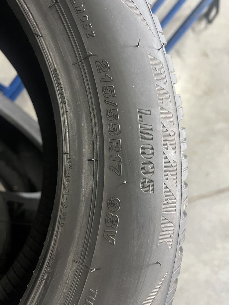 215/55/17 R17 Bridgestone Blizzak LM005 4шт новые зима