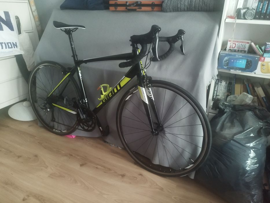 Rower szosowy Giant Contend 3