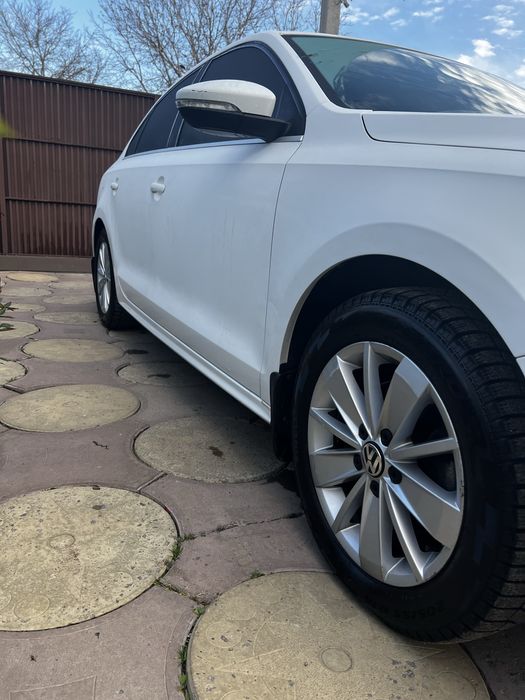 Продам Volkswagen Jetta