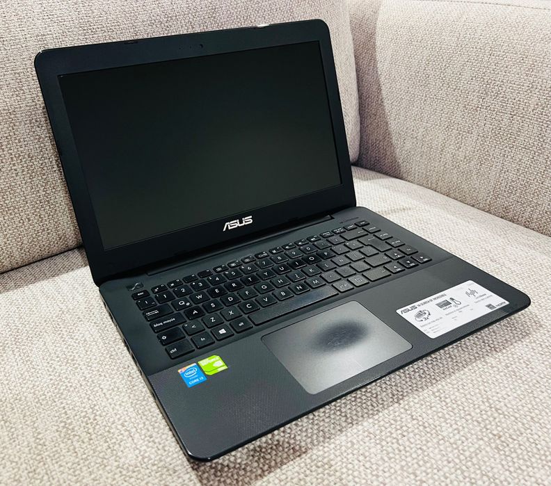 Portátil ASUS R454LJ – i3 / 6GB / 1TB / NVIDIA 920M